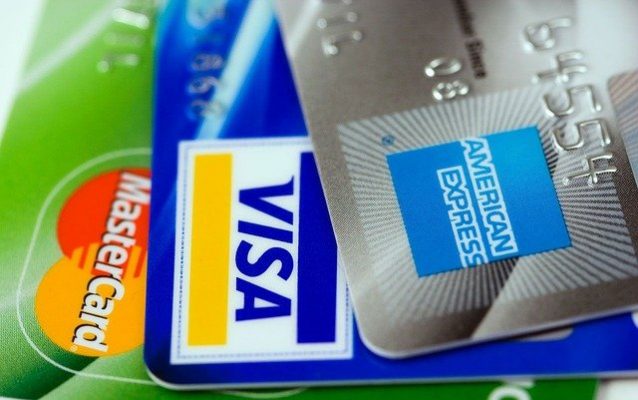 card de credit, finanțelor